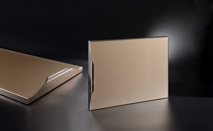 Aluminium Edge Gloss 2mm Glass Front Cabinet Door (3)