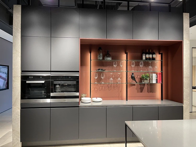 Organizing Kitchen Cabinets